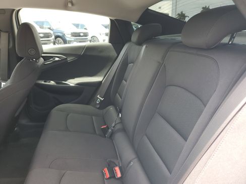 Used 2025 Chevrolet Malibu LS image 19