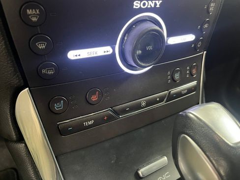 Used 2015 Ford Edge Titanium w/ Equipment Group 301A image 22