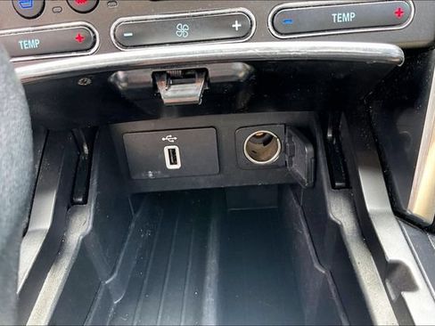 Used 2018 Ford Explorer Limited FWD image 16