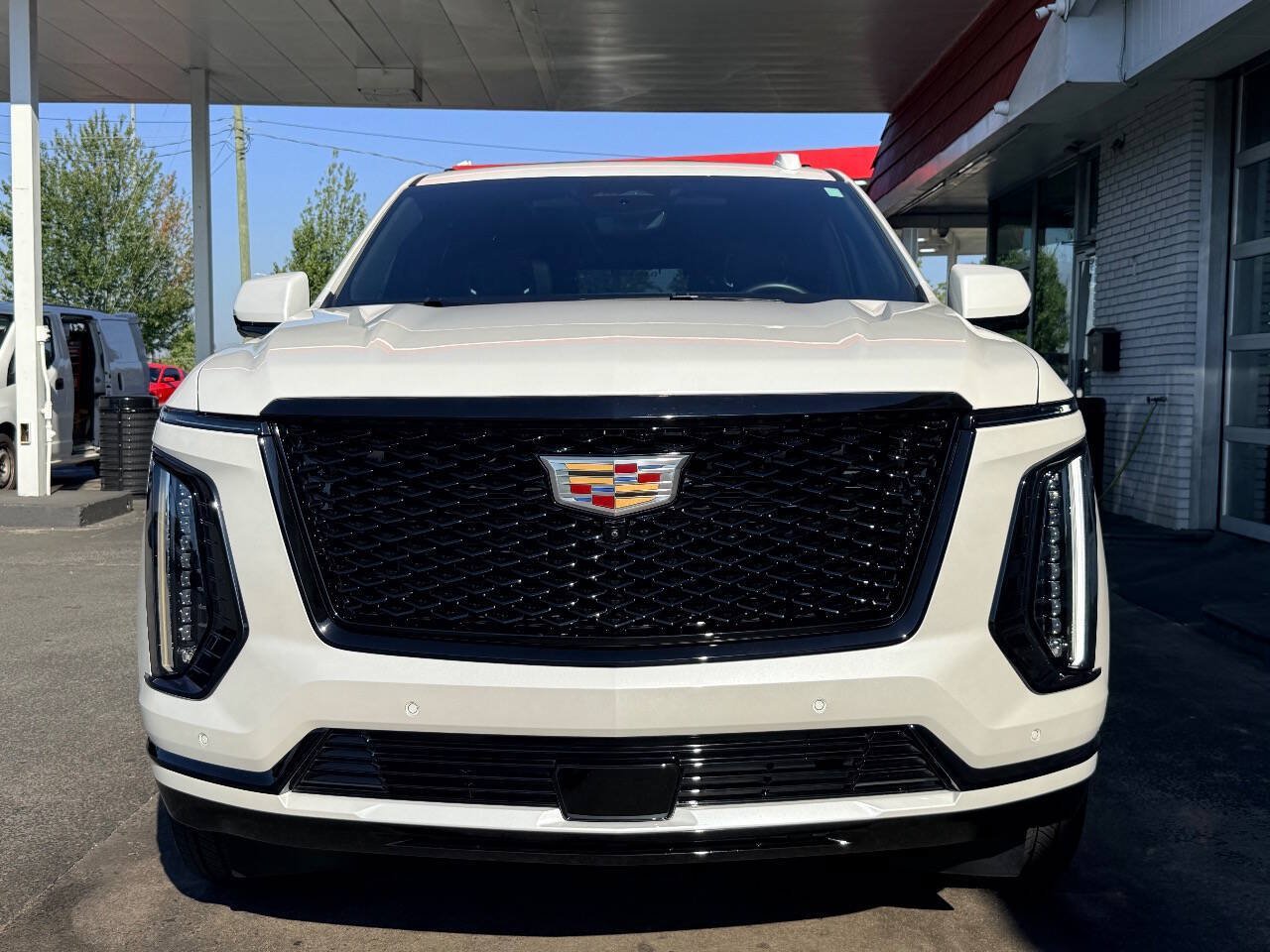 Used 2025 Cadillac Escalade Sport w/ Touring Package AWD/4WD image 7