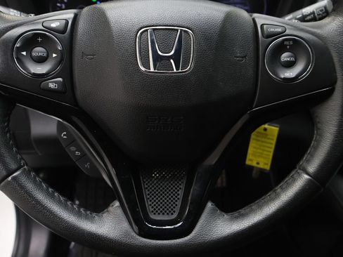 Used 2020 Honda HR-V Sport image 18