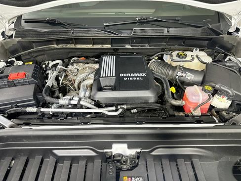 Used 2024 GMC Sierra 1500 Denali AWD/4WD image 9