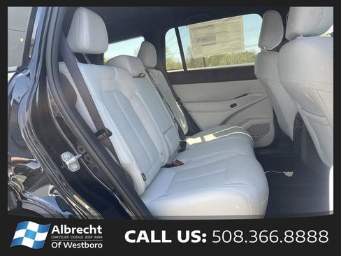 New 2026 Jeep Cherokee Laredo AWD/4WD image 14