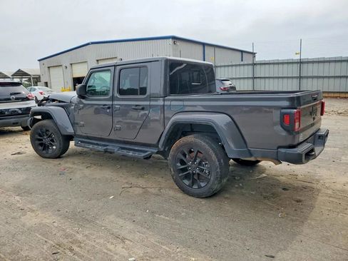 Used 2024 Jeep Gladiator Sport AWD/4WD image 4