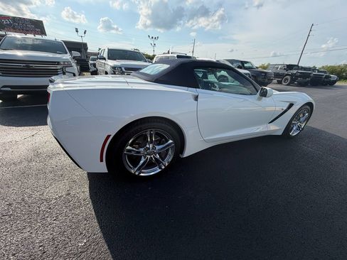 Used 2016 Chevrolet Corvette Stingray Convertible RWD image 3