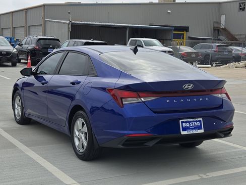 Used 2023 Hyundai Elantra SE image 6