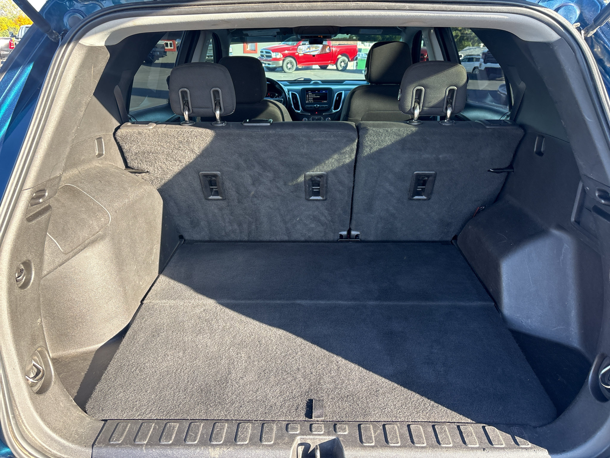 Used 2019 Chevrolet Equinox LT FWD image 16