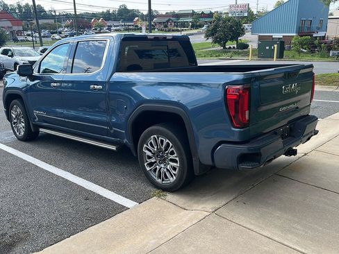Used 2024 GMC Sierra 1500 Denali Ultimate AWD/4WD image 4