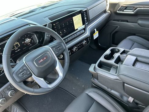 New 2026 GMC Sierra 1500 SLT AWD/4WD image 10
