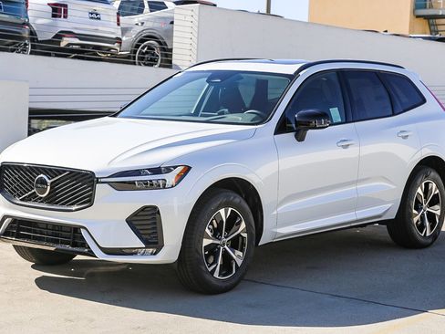 New 2026 Volvo XC60 B5 Core image 3