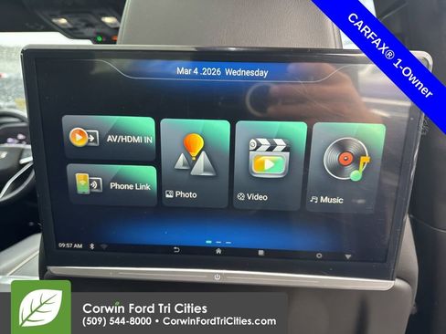 Used 2022 Cadillac Escalade Premium Luxury image 8