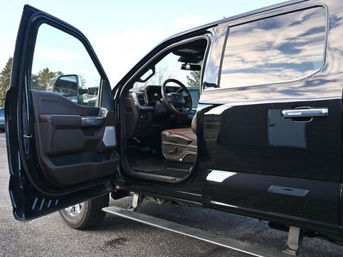 Used 2025 Ford F350 King Ranch w/ Chrome Package image 49