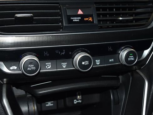 Used 2020 Honda Accord Sport image 13