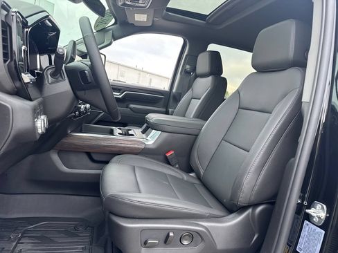 New 2026 GMC Sierra 2500 SLT w/ SLT Premium Package AWD/4WD image 17
