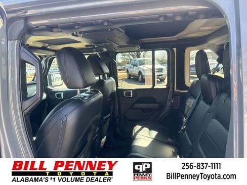 Used 2019 Jeep Wrangler Unlimited Sahara w/ Quick Order Package 24M Moab image 19