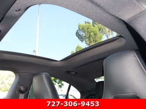 Certified 2022 Mercedes-Benz CLA 35 AMG 4MATIC image 5