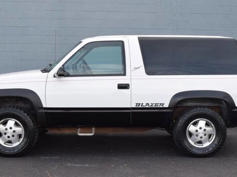 Used 1994 Chevrolet Blazer 4WD image 2
