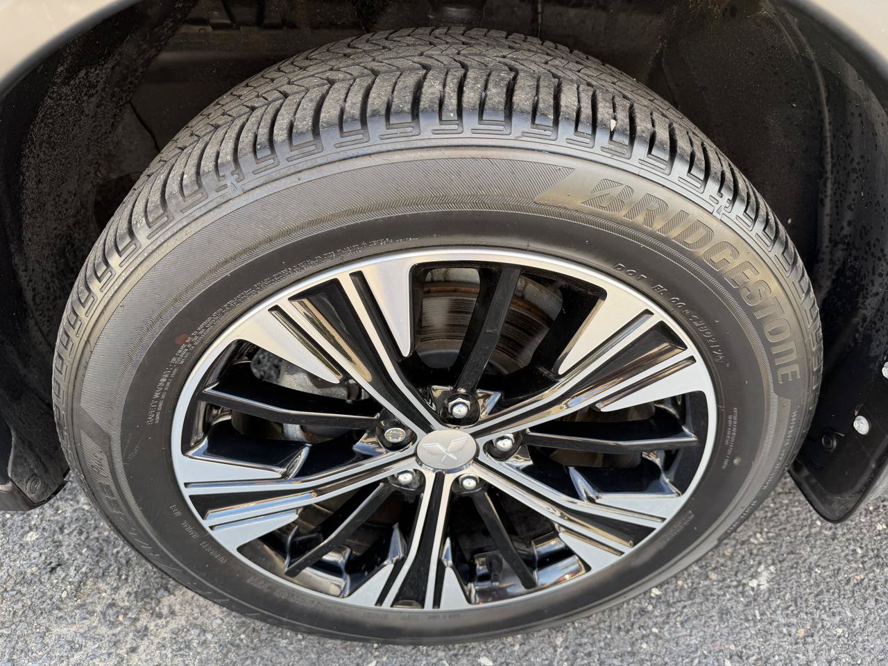 Used 2019 Mitsubishi Eclipse Cross SEL AWD/4WD image 10