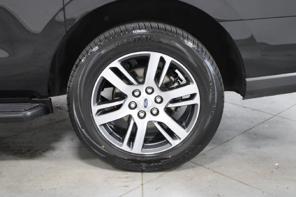 Used 2024 Ford Expedition Max Limited RWD image 19