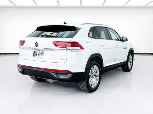 Used 2020 Volkswagen Atlas Cross Sport SE image 4