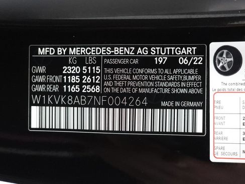 Used 2022 Mercedes-Benz SL 55 AMG 4MATIC w/ Driver Assistance Package image 42