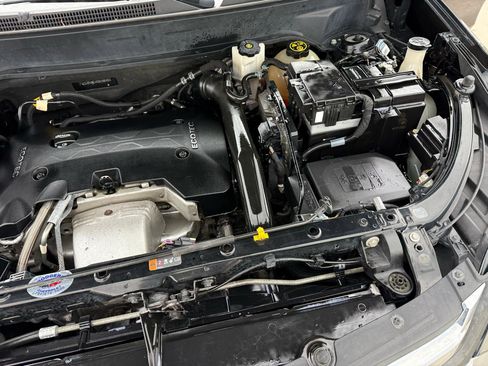 Used 2018 Chevrolet Equinox Premier image 33