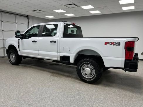Used 2024 Ford F250 XL w/ 360-Degree Camera Package AWD/4WD image 6