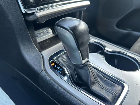 Used 2020 Jeep Grand Cherokee Altitude AWD/4WD image 14
