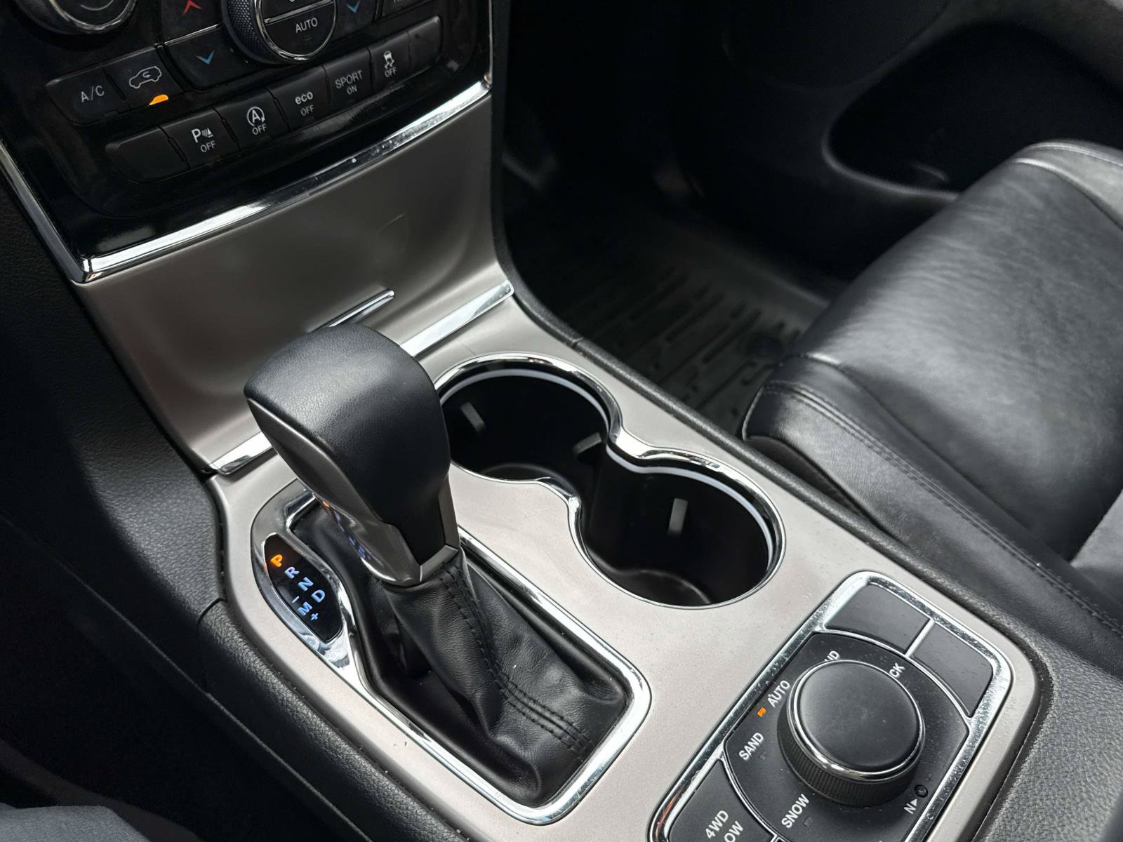 Used 2022 Jeep Grand Cherokee Limited AWD/4WD image 20
