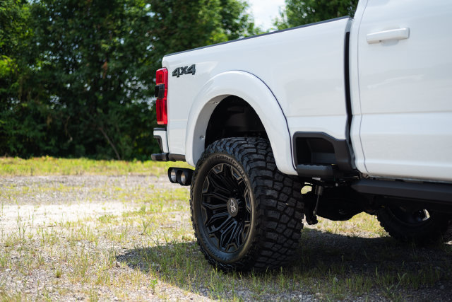 New 2026 Ford F250 Lariat w/ Black Appearance Package AWD/4WD image 4