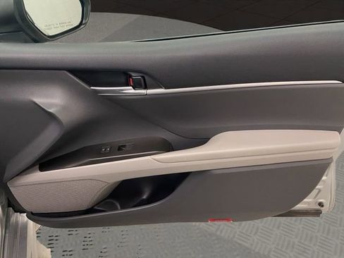 Used 2023 Toyota Camry SE image 23