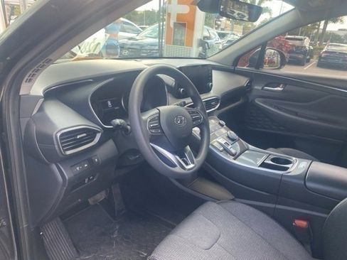 Used 2023 Hyundai Santa Fe SE image 4