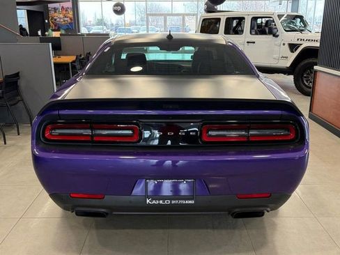 Used 2019 Dodge Challenger SRT Hellcat Redeye image 3