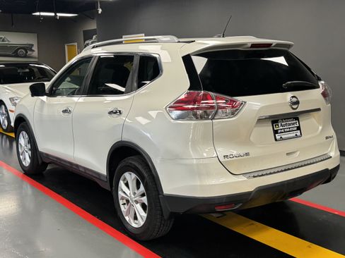 Used 2016 Nissan Rogue SV w/ SV Premium Package AWD/4WD image 4