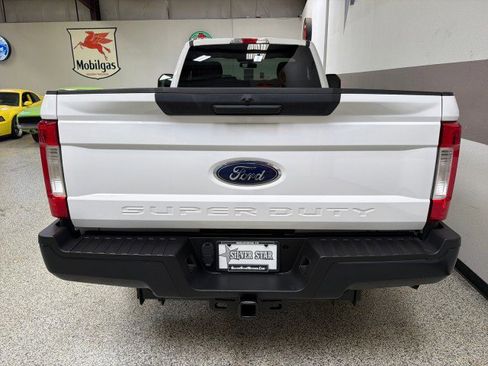 Used 2019 Ford F250 XL image 8