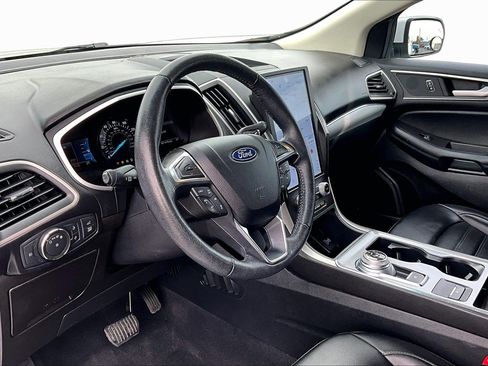 Used 2021 Ford Edge SEL w/ Convenience Package image 12