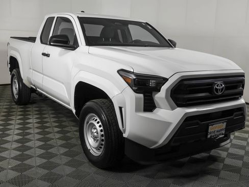 Used 2024 Toyota Tacoma SR RWD image 11