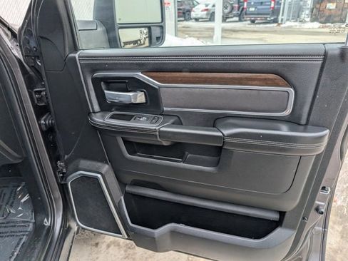 Used 2024 RAM 2500 Laramie image 36