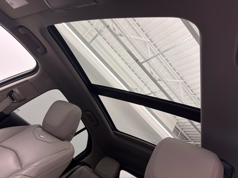Used 2023 Cadillac XT4 Premium Luxury AWD/4WD image 40