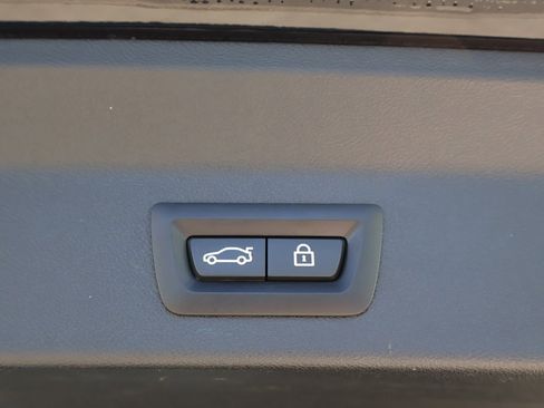 Used 2023 BMW X3 M40i w/ Premium Package image 21