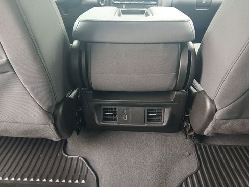 Used 2024 Chevrolet Silverado 1500 Custom image 37