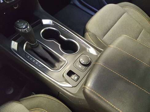 Used 2019 Chevrolet Traverse LT image 26