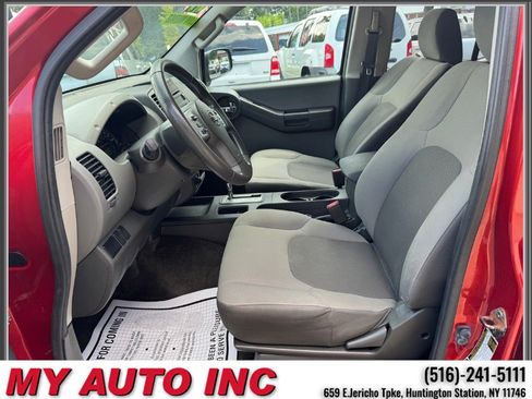Used 2014 Nissan Xterra X AWD/4WD image 22