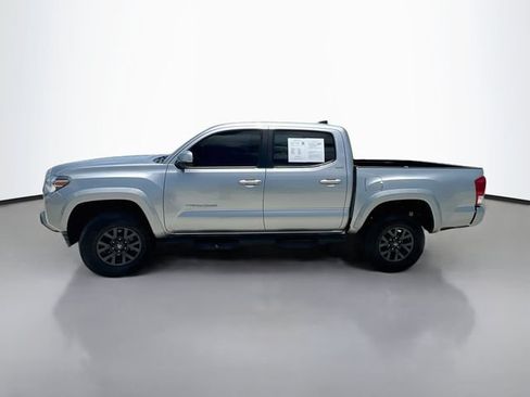 Used 2023 Toyota Tacoma SR5 w/ Technology Package RWD image 5