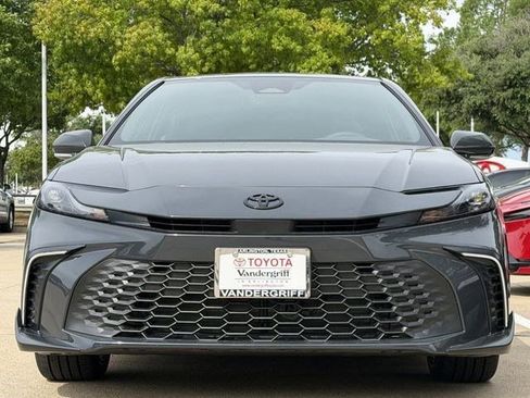 New 2026 Toyota Camry SE FWD image 8