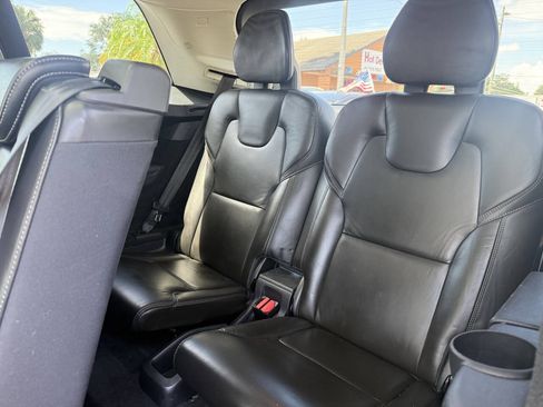 Used 2016 Volvo XC90 T6 Momentum w/ Vision Package AWD/4WD image 22
