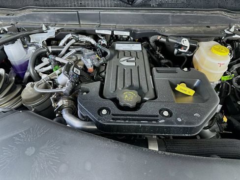 New 2026 RAM 3500 Big Horn AWD/4WD image 18