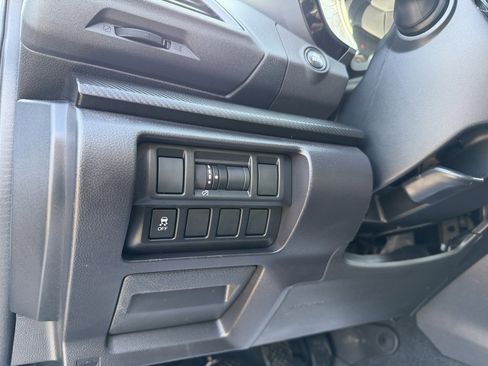 Used 2017 Subaru Impreza 2.0i image 11