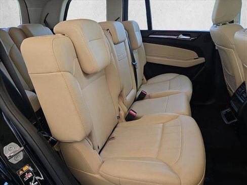 Used 2018 Mercedes-Benz GLS 450 4MATIC image 21