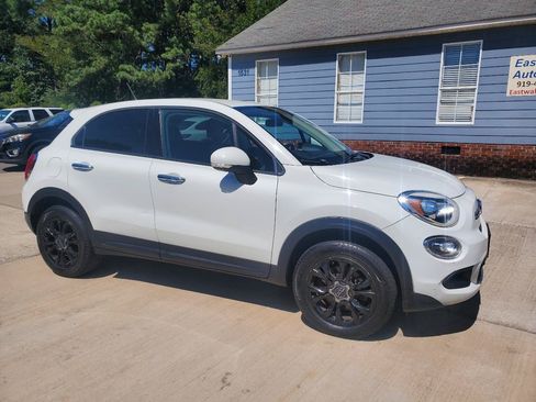 Used 2016 FIAT 500X Easy AWD/4WD image 3